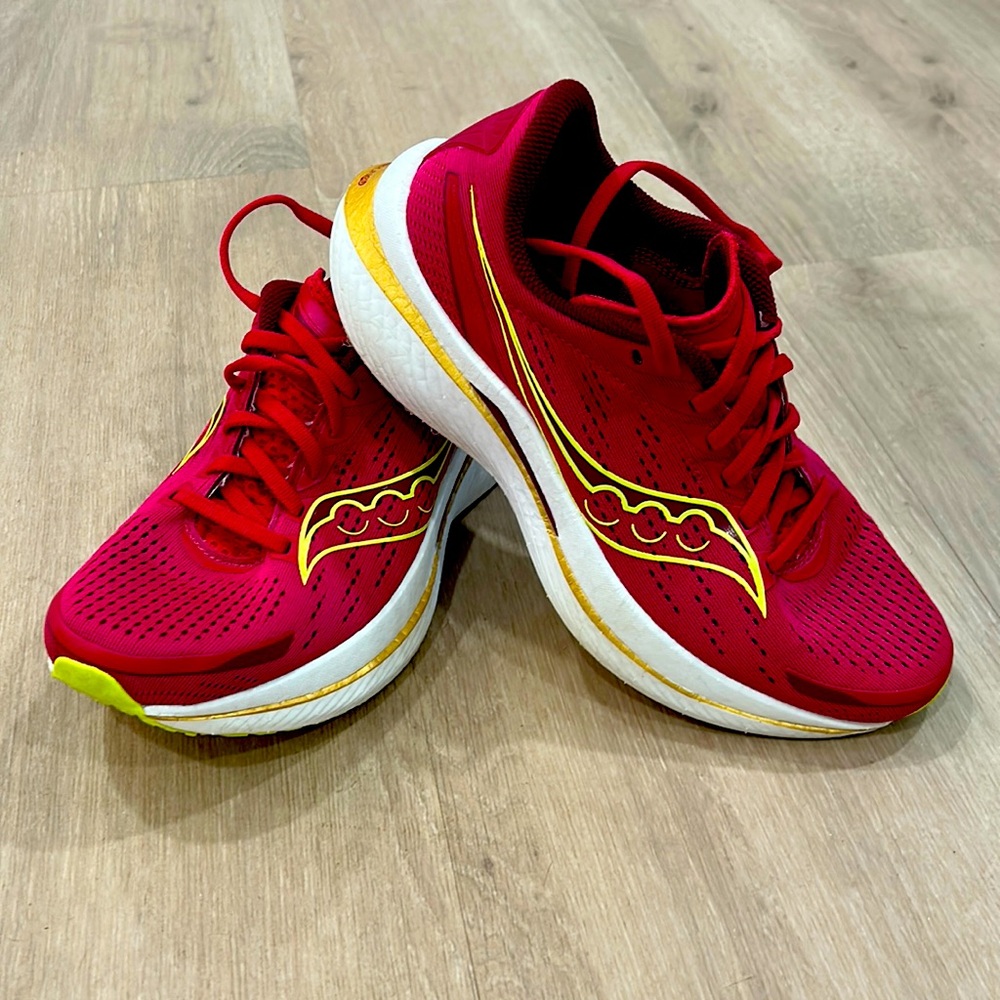 Saucony Endorphin Speed 3 running shoes